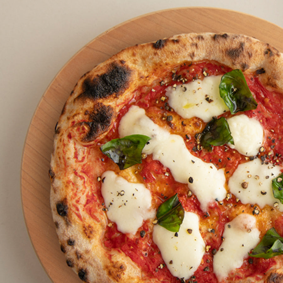 自家製　モッツァレラとトマトソースのピッツァ（マルゲリータ）薪窯ピザ　KIWA　マルゲリータ　窯焼きピザ　–　お取り寄せ　Bazaar